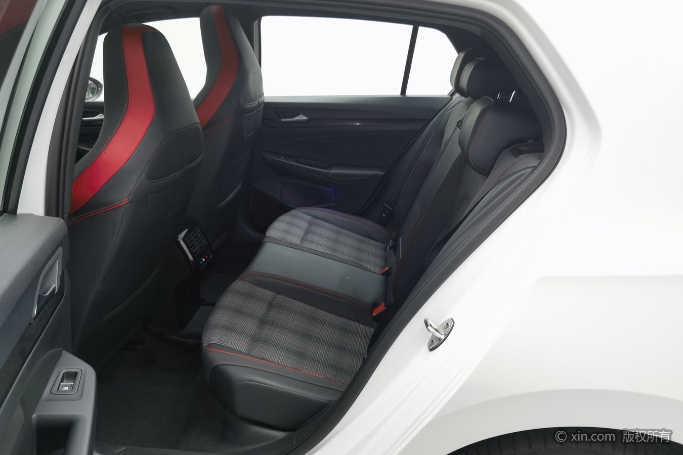 Volkswagen GolfGTI 2024 #16 Volkswagen GolfGTI 2024 car image #16