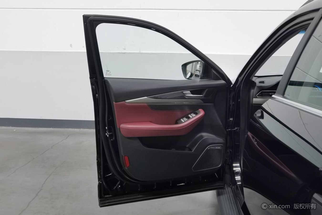 Jetour X70 2023 car image #8