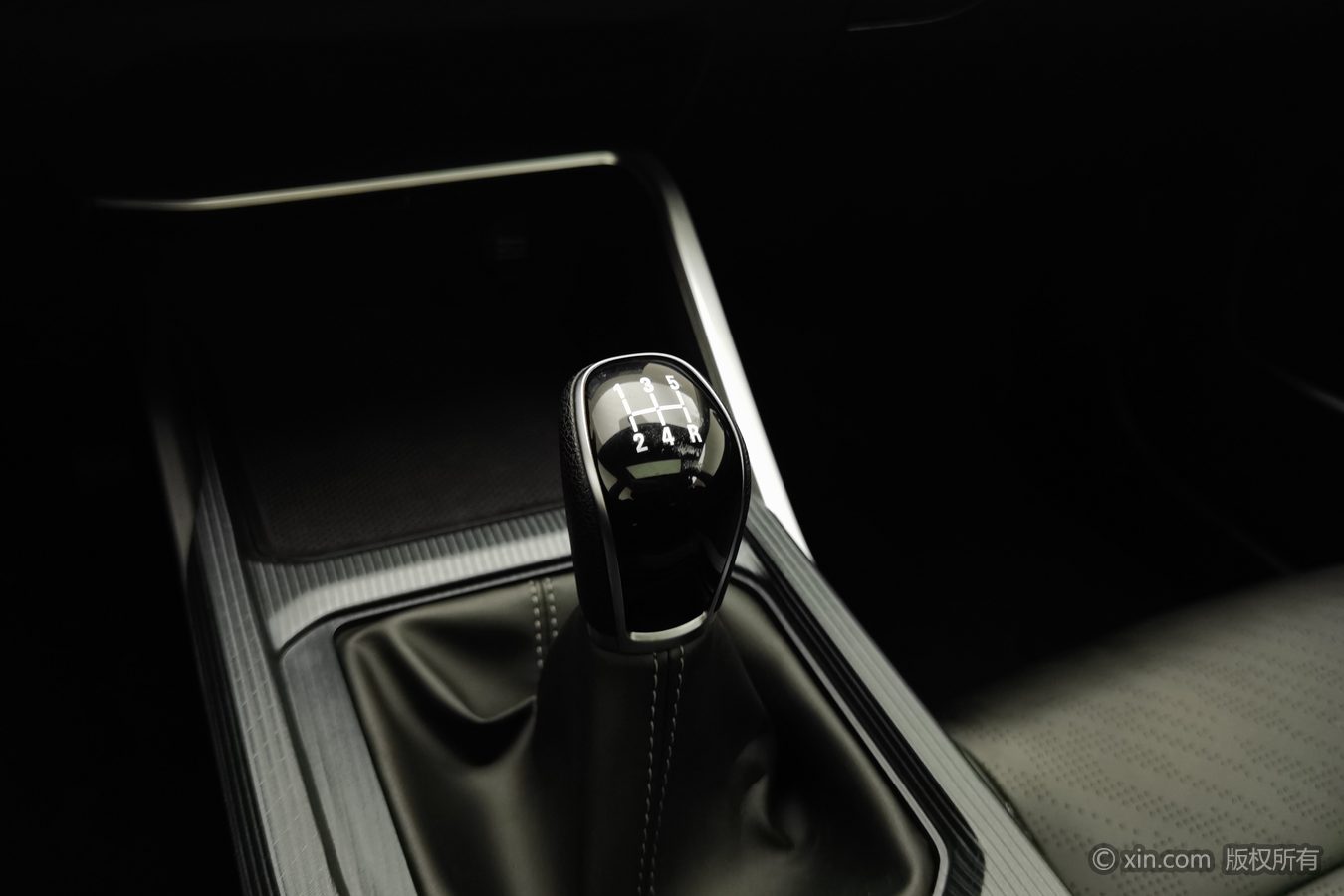 GEELY Emgrand 2023 #14 GEELY Emgrand 2023 car image #14