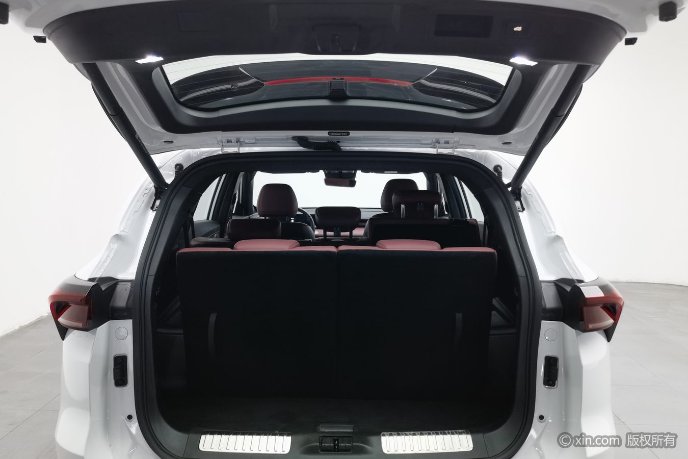 Jetour X70 PLUS 2024 #17 Jetour X70 PLUS 2024 car image #17
