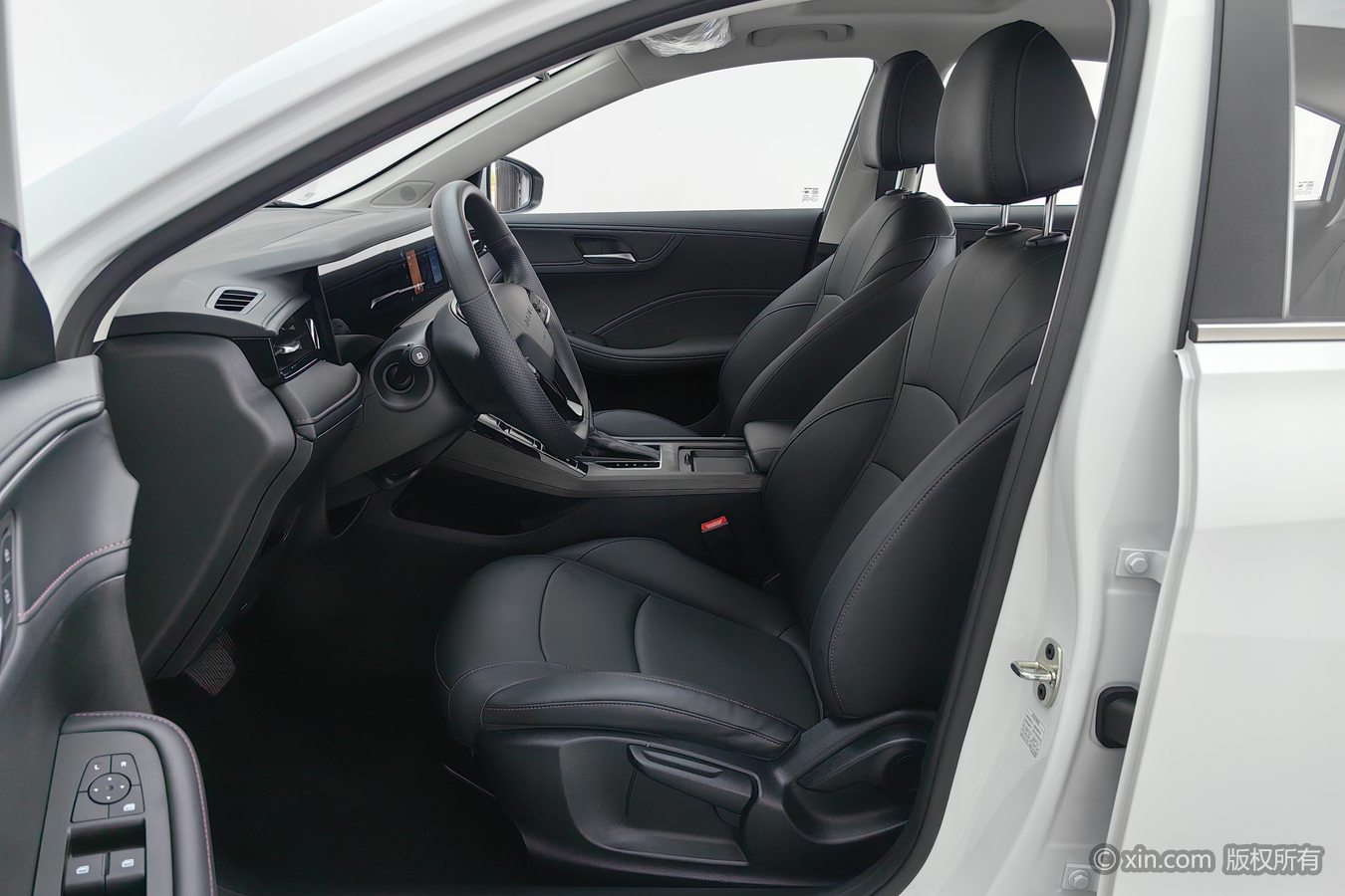 Roewe i5 2025 #10 Roewe i5 2025 car image #10
