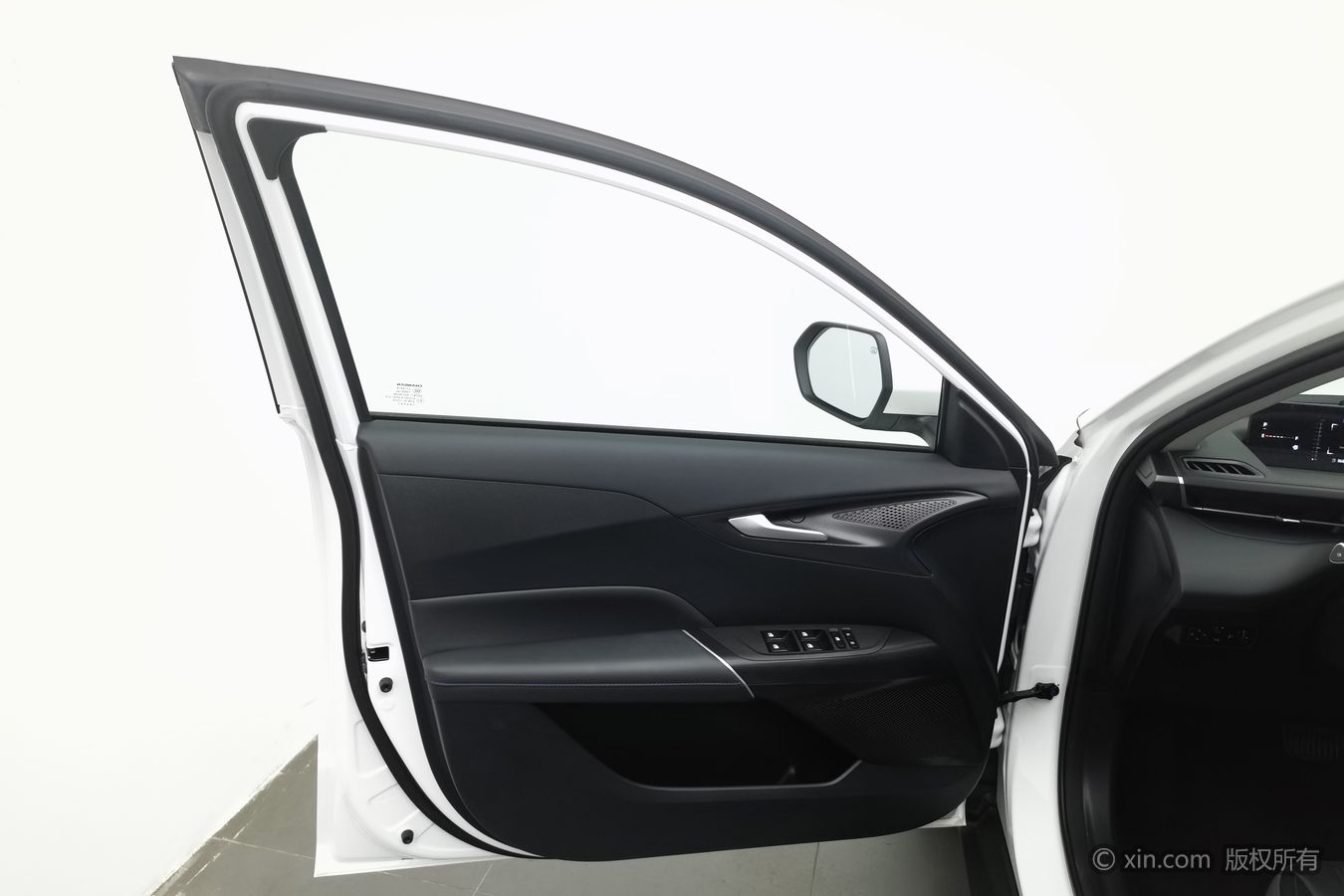 Changan Lamore 2023 #8 Changan Lamore 2023 car image #8