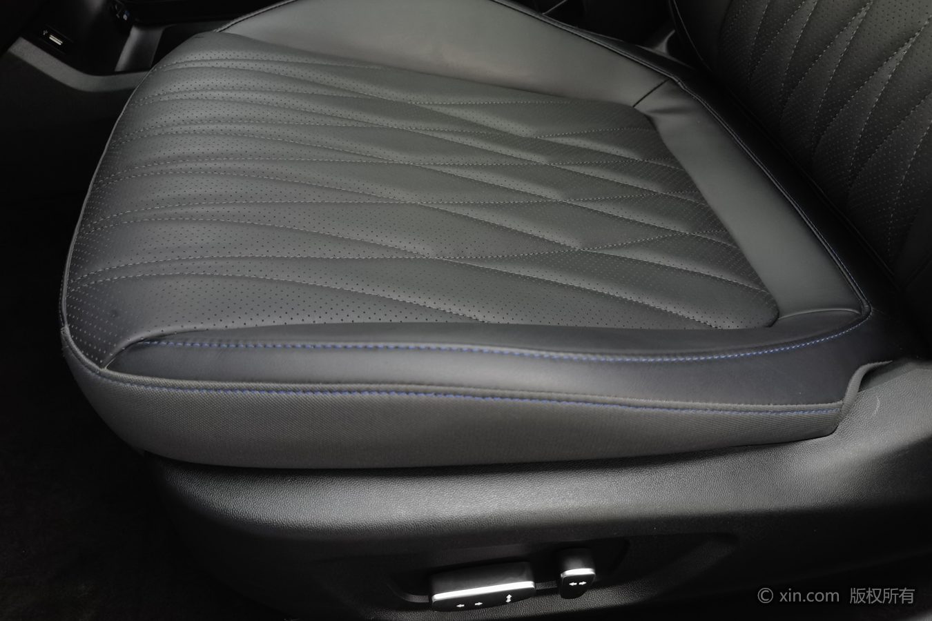 Changan Lamore 2023 #21 Changan Lamore 2023 car image #21