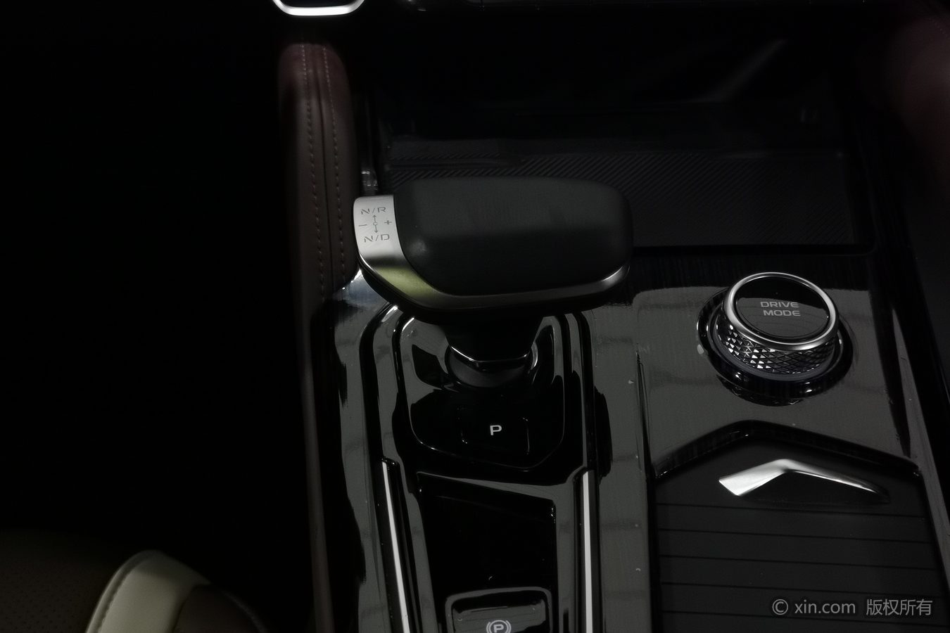 GEELY Monjaro 2024 car image #14