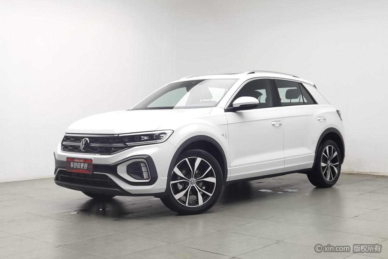 Volkswagen T-Roc 2026 #2 Volkswagen T-Roc 2026 car image #2