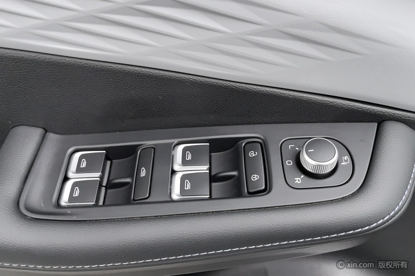 GEELY Coolray 2025 #9 GEELY Coolray 2025 car image #9
