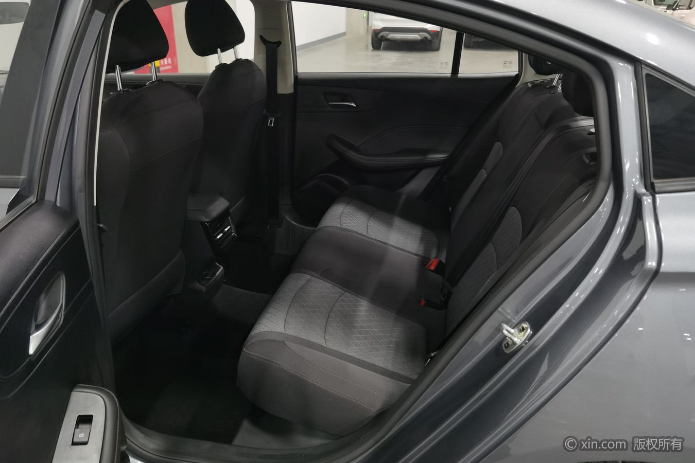 Roewe i5 2023 #16 Roewe i5 2023 car image #16