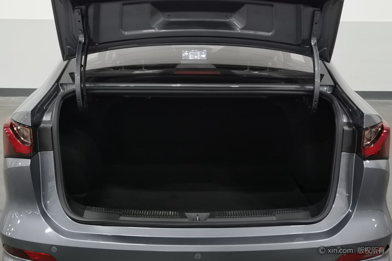 Roewe i5 2023 #17 Roewe i5 2023 car image #17