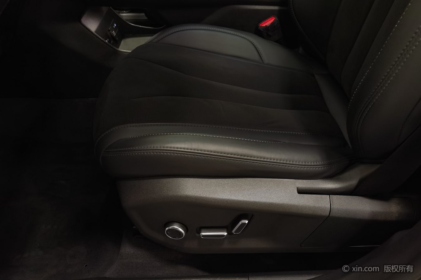 GEELY Monjaro 2024 car image #21