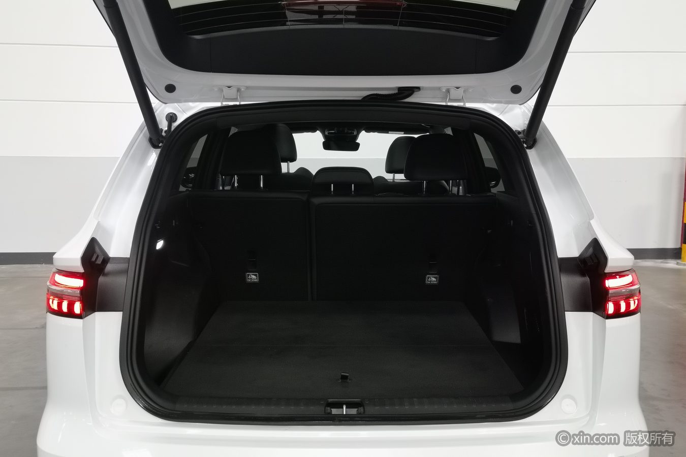 GEELY Monjaro 2024 car image #17