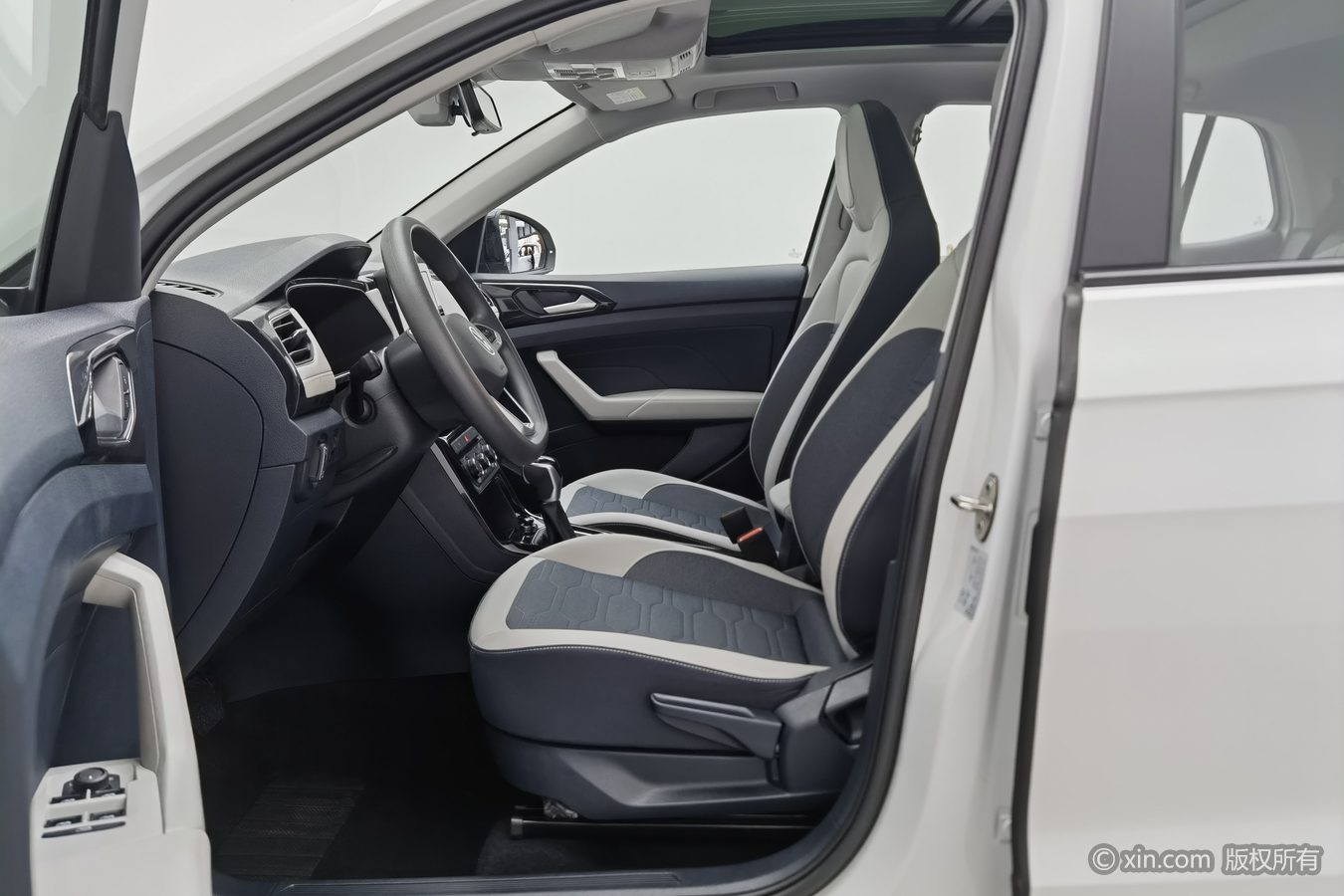 Volkswagen Tharu 2025 #10 Volkswagen Tharu 2025 car image #10