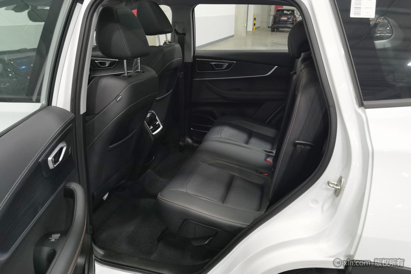 Chery Tiggo 8 2025 car image #16