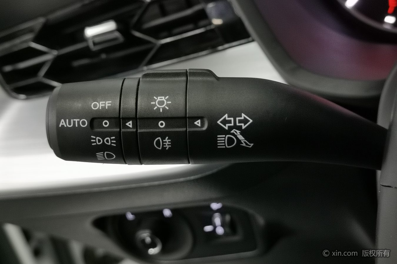 MG 5 2024 car image #22