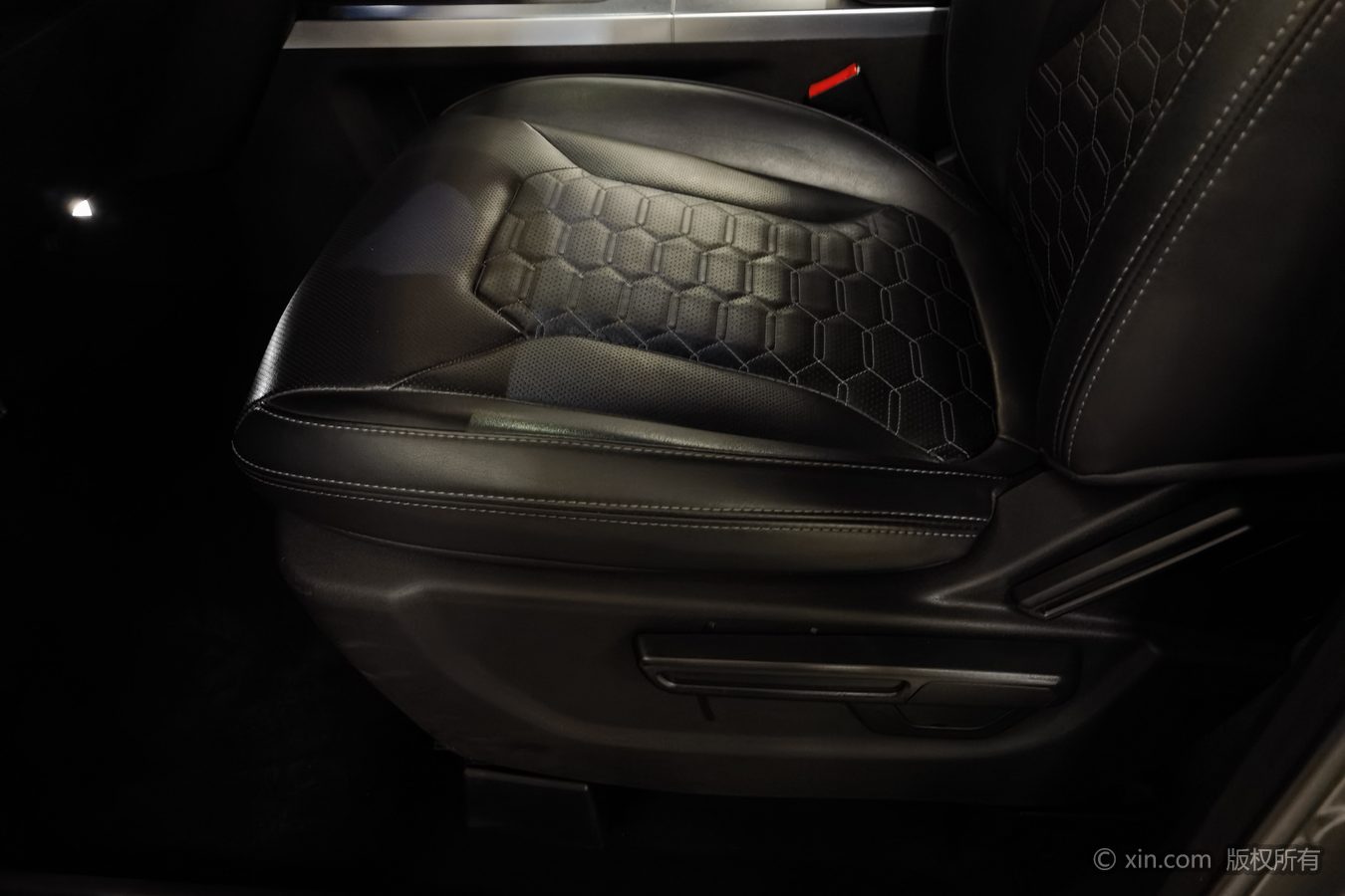 2025 #21 2025 imagen de coche #21