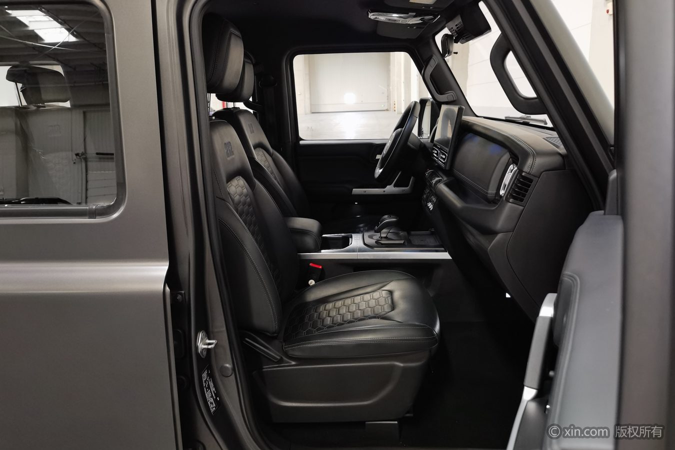 2025 #24 2025 imagen de coche #24