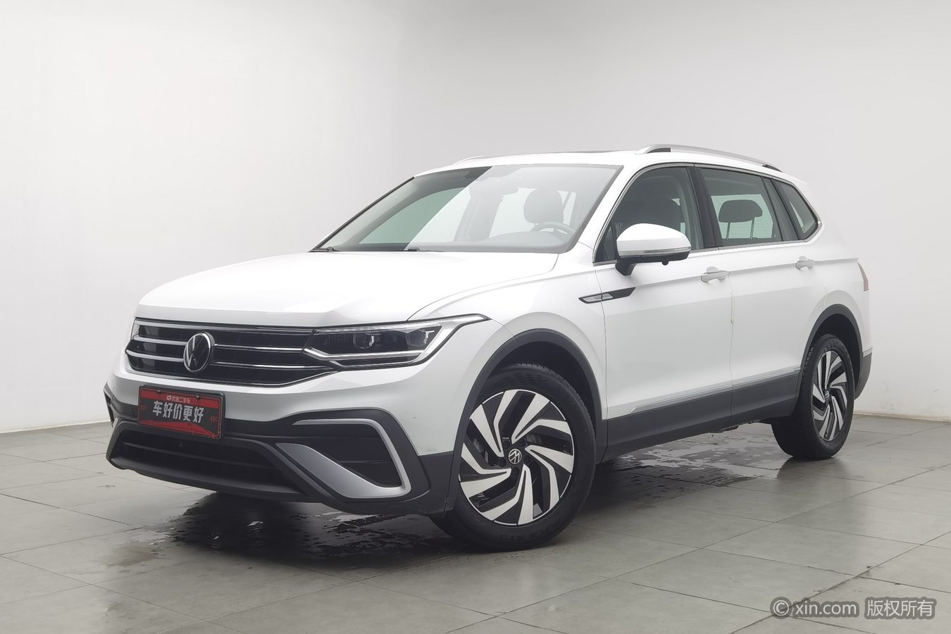 Volkswagen Tiguan L 2023 #2 Volkswagen Tiguan L 2023 car image #2