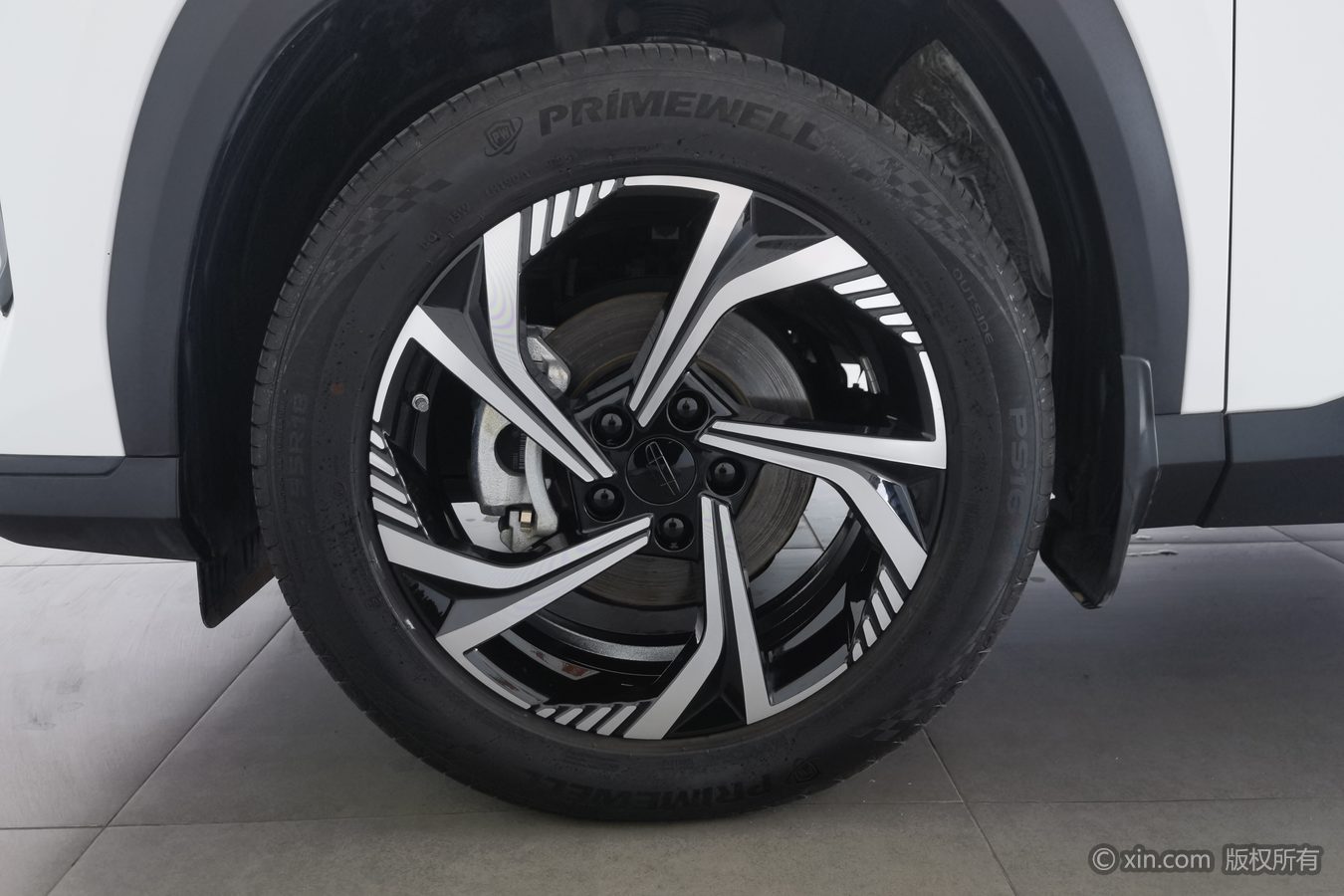 GEELY Boyue 2025 صورة سيارة #7