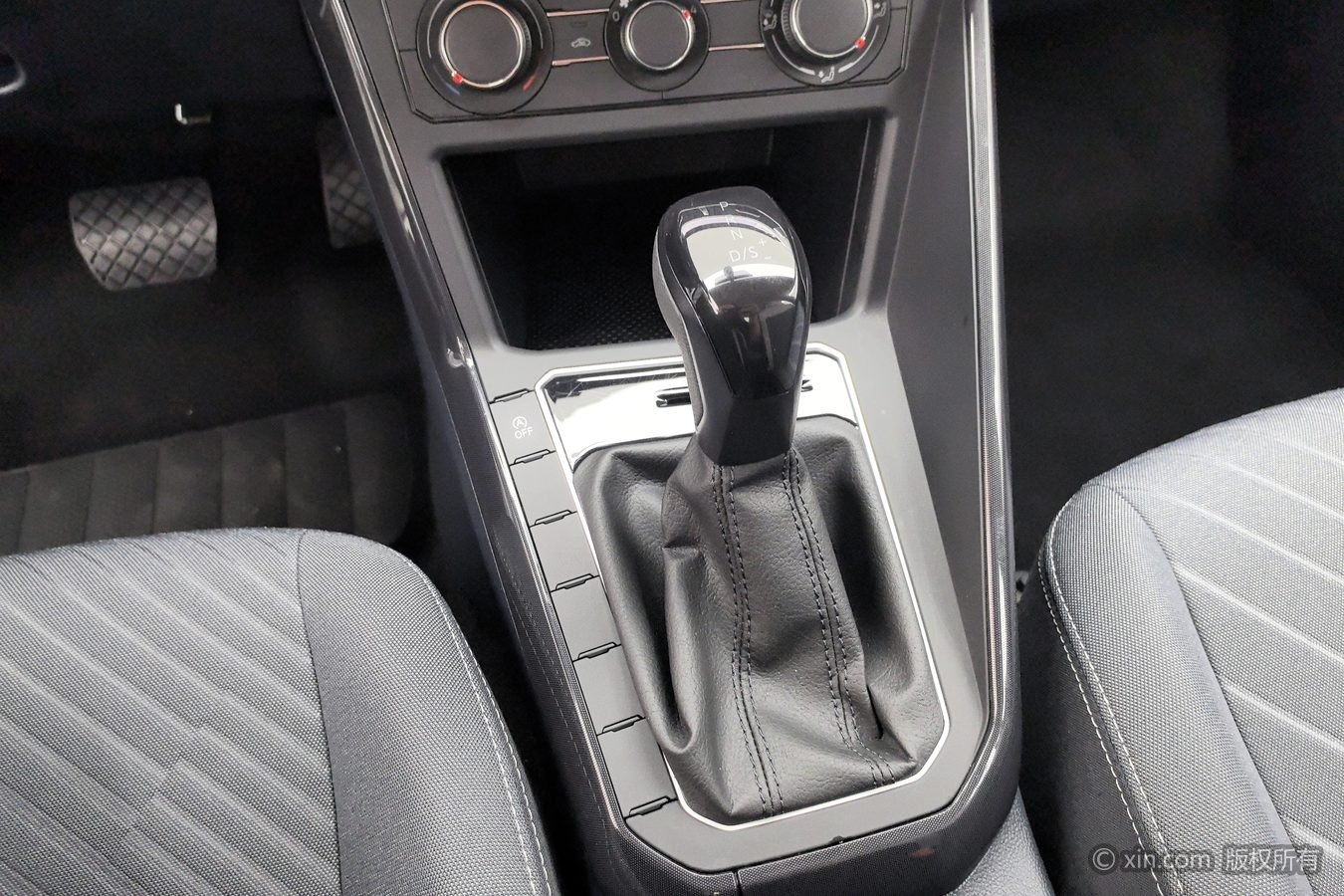Volkswagen Lavida 2025 car image #14
