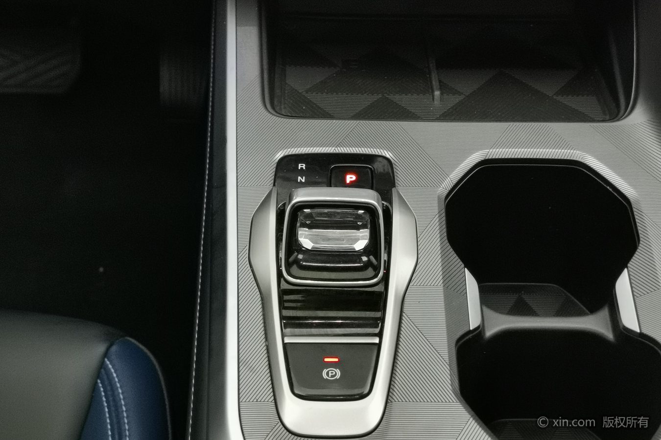 GAC Trumpchi GS3 2024 #14 GAC Trumpchi GS3 2024 image de voiture #14