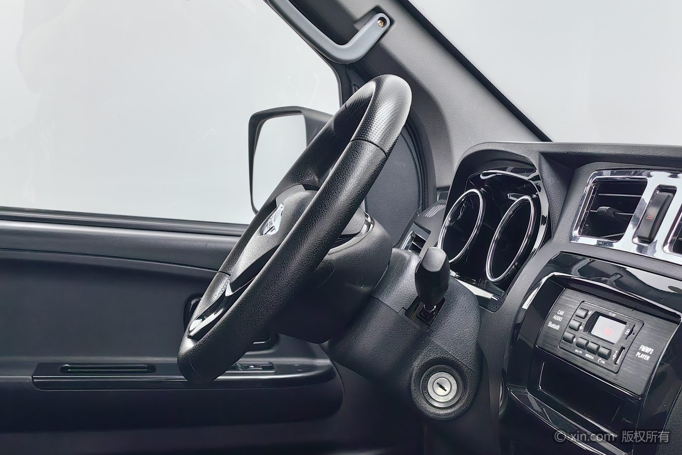2025 car image #23