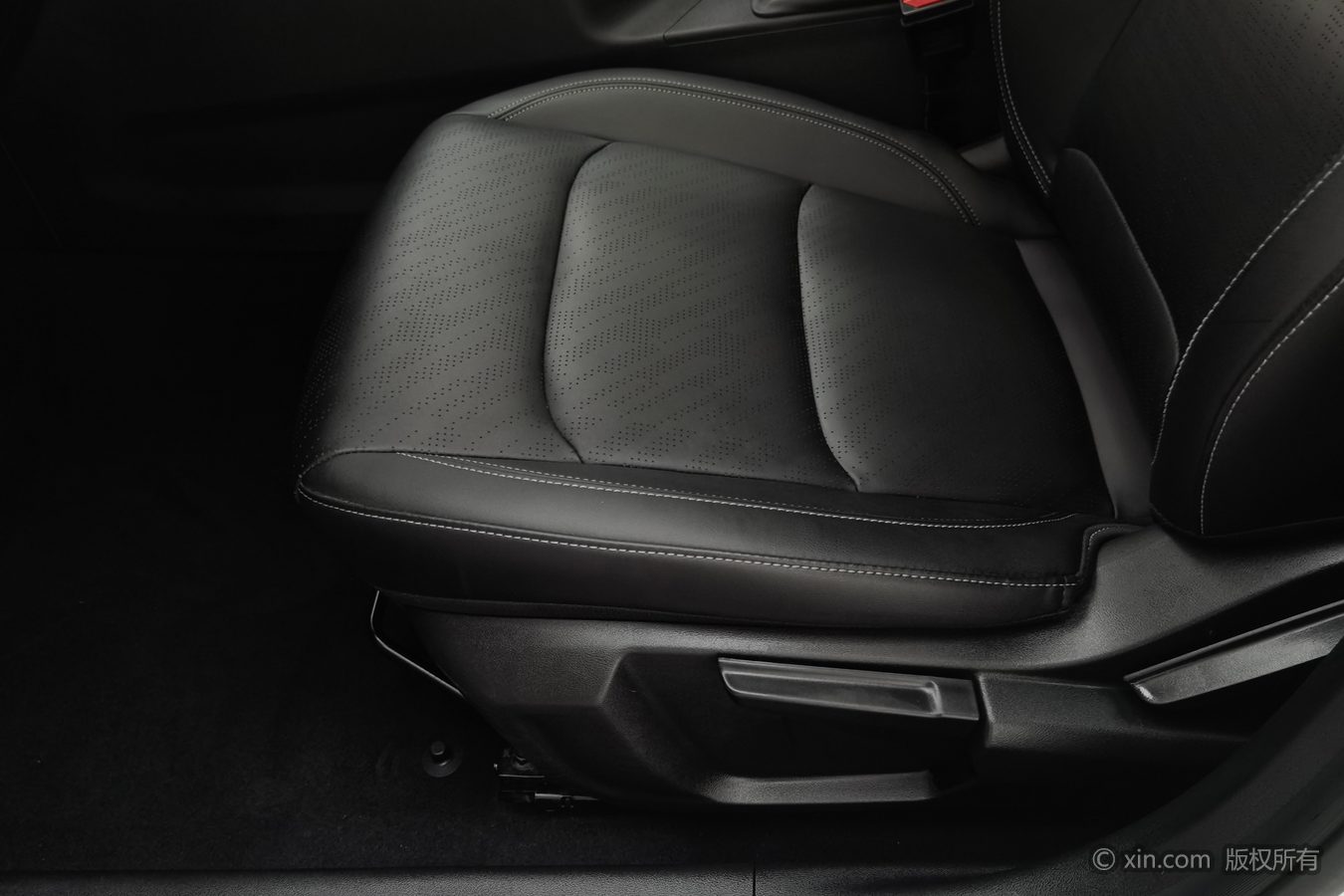 GEELY Emgrand 2023 #21 GEELY Emgrand 2023 car image #21