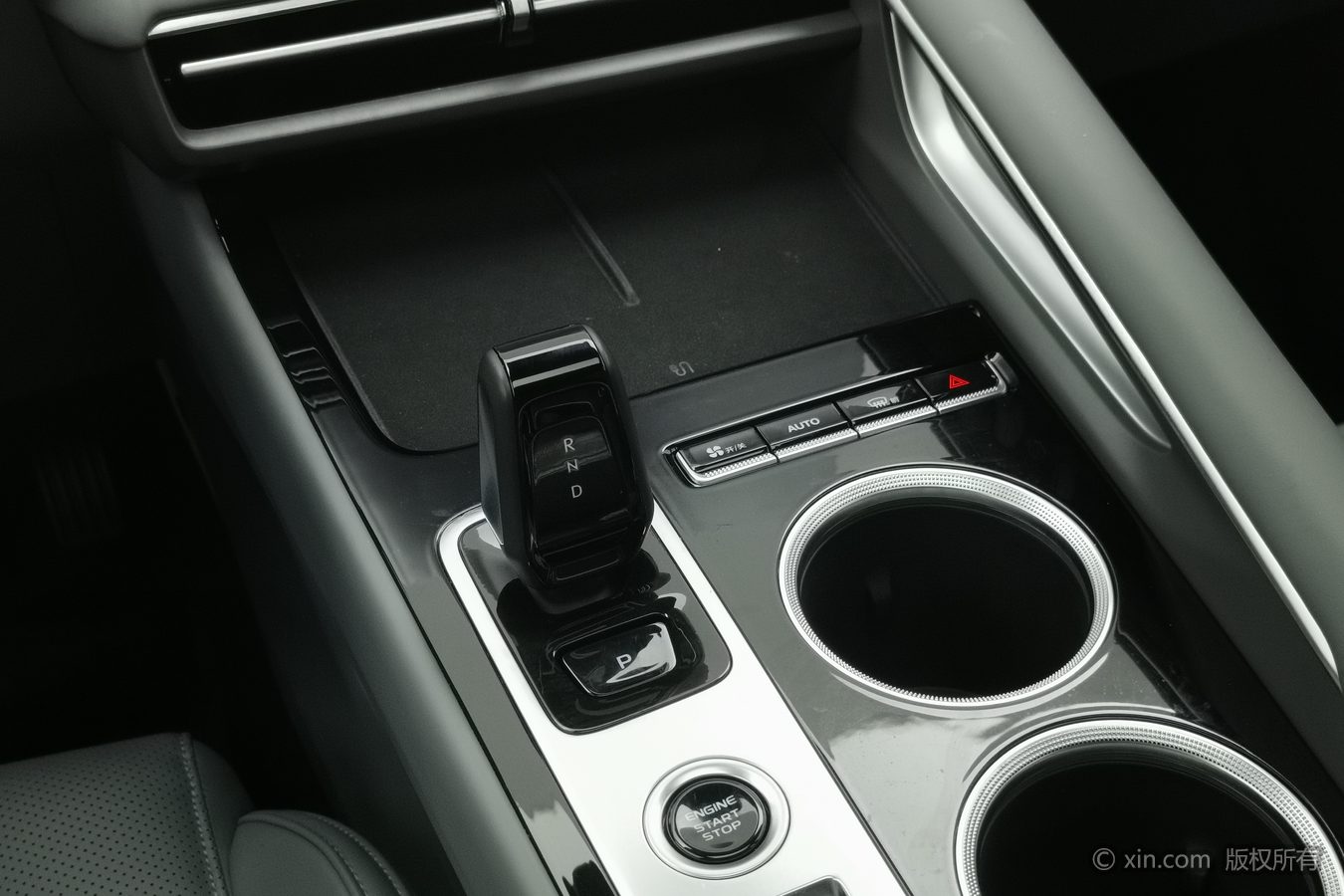 GEELY Boyue 2026 #14 GEELY Boyue 2026 صورة سيارة #14