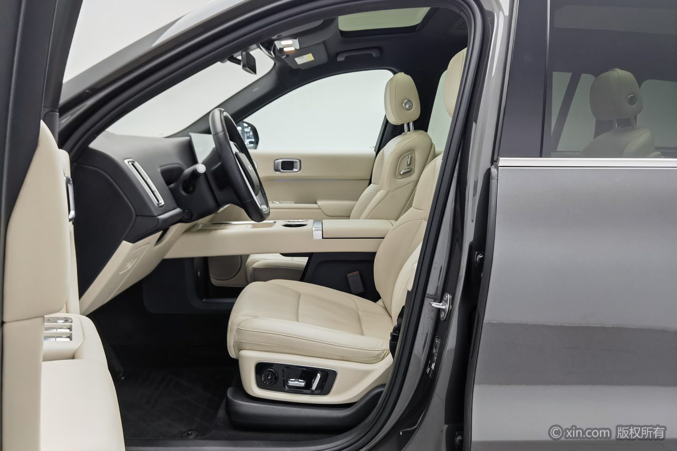 Li L9 2023 #10 Li L9 2023 car image #10