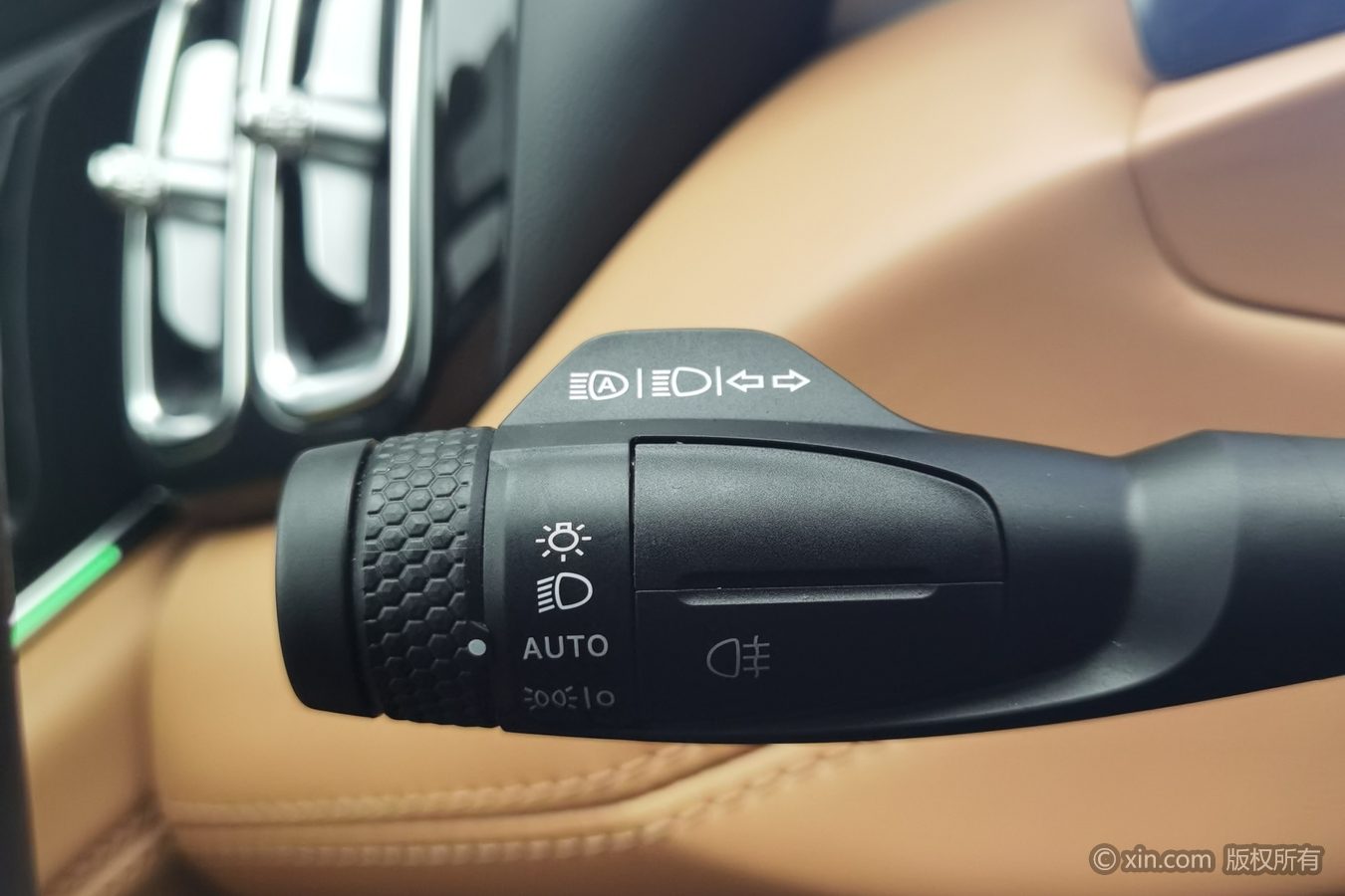 GEELY Boyue L 2025 car image #22