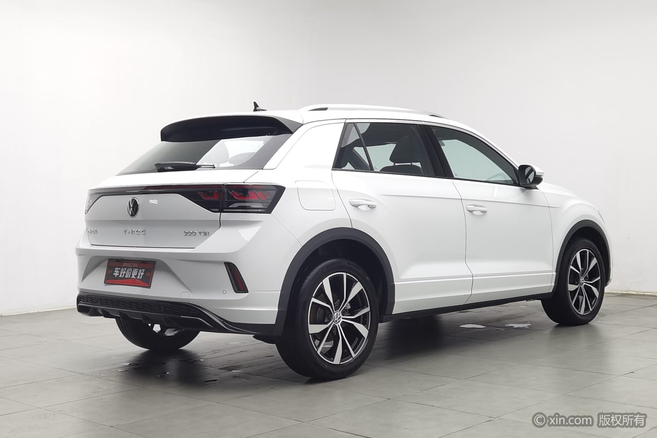 Volkswagen T-Roc 2026 #3 Volkswagen T-Roc 2026 car image #3