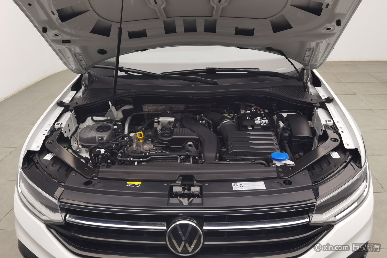 Volkswagen Tiguan L 2025 #18 Volkswagen Tiguan L 2025 car image #18