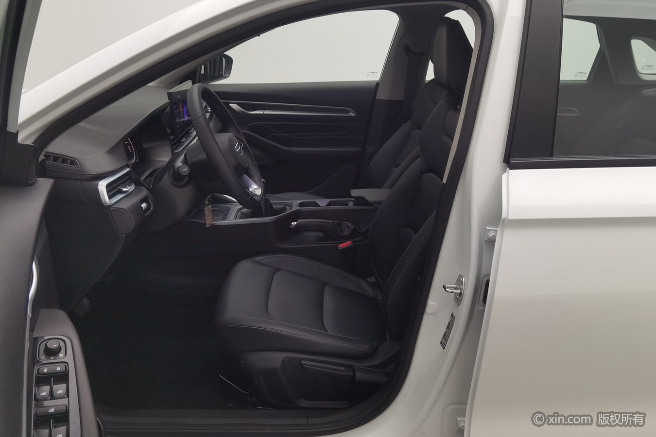 GEELY Emgrand 2025 car image #10