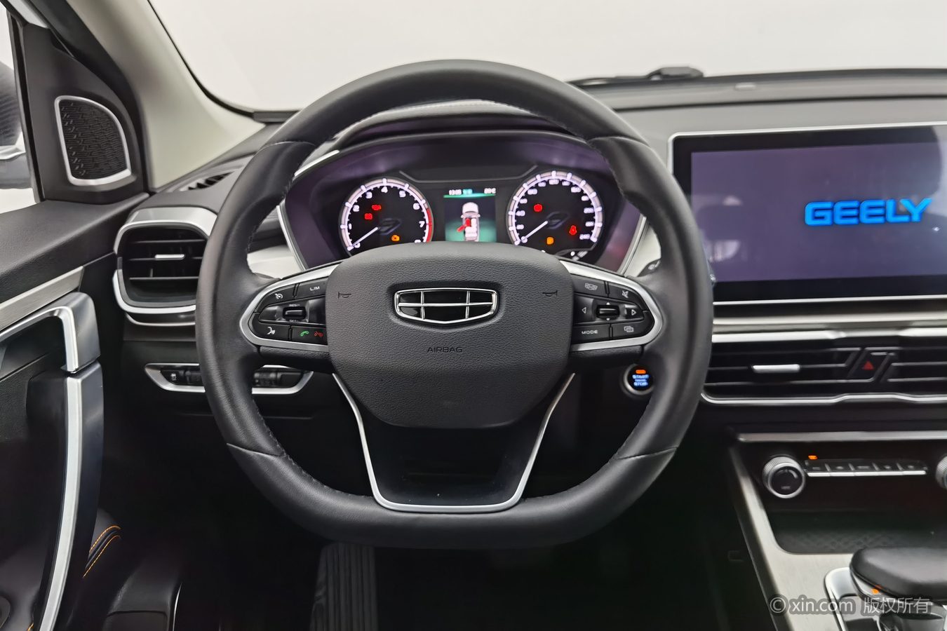 GEELY Coolray 2023 car image #11