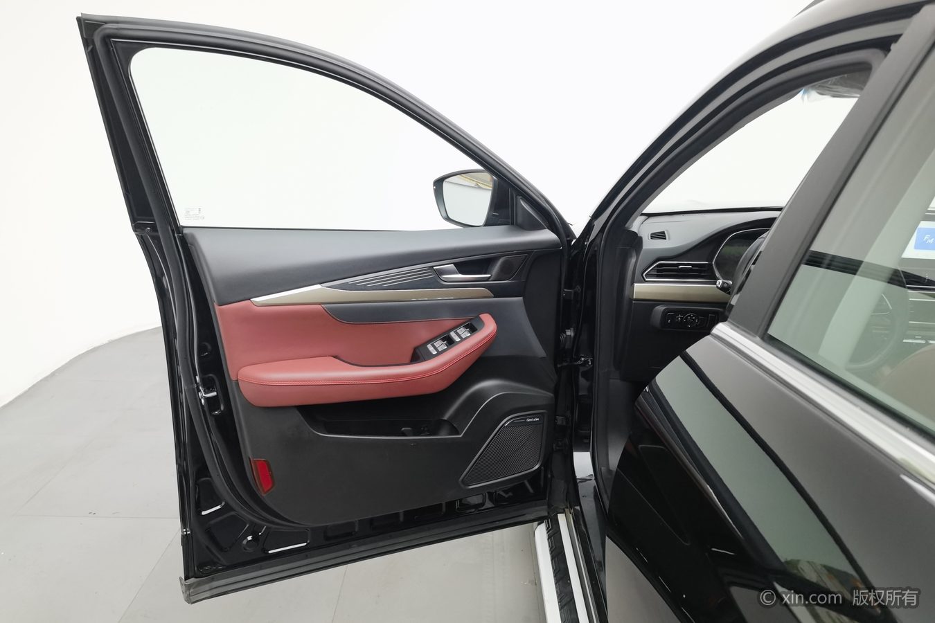 Jetour X70 2025 car image #8