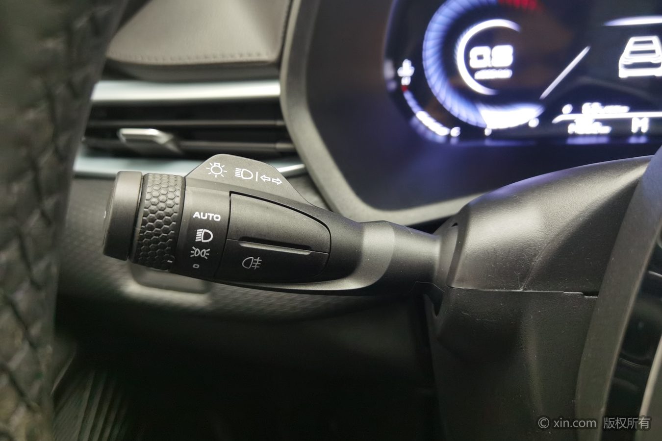 GEELY Emgrand 2025 car image #22