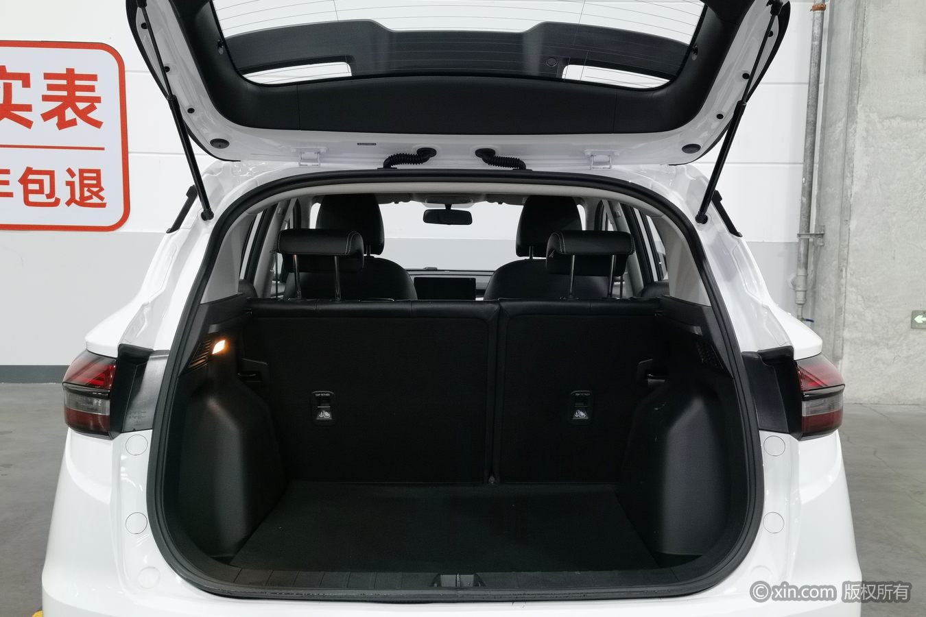 GEELY Coolray 2025 #17 GEELY Coolray 2025 car image #17