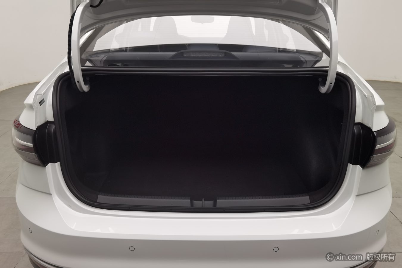 Volkswagen Lavida 2025 car image #17