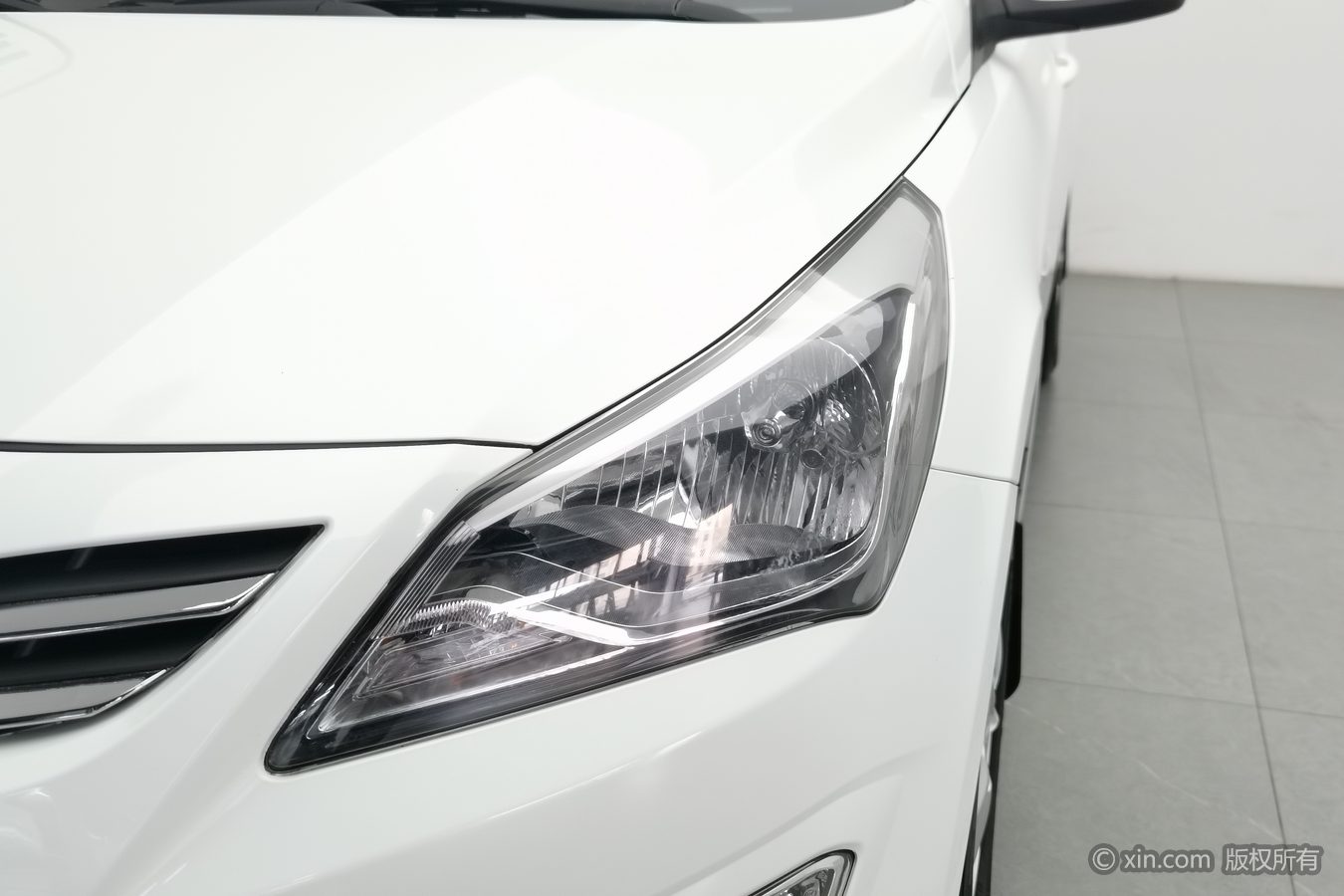 Hyundai Reina 2017 car image #6
