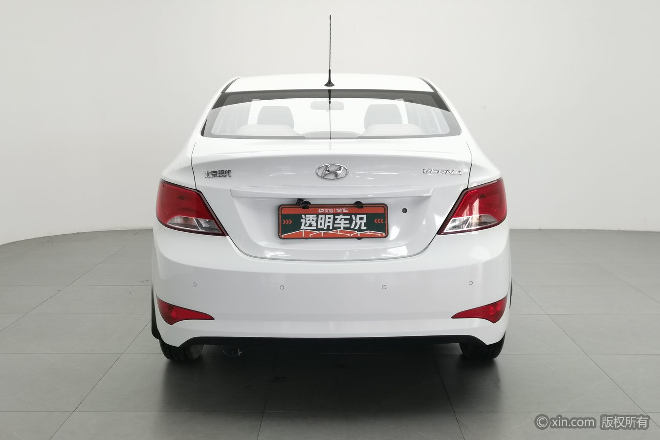 Hyundai Reina 2017 car image #5