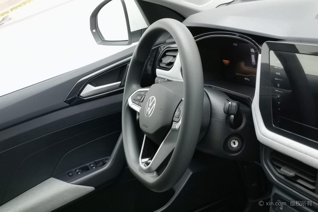 Volkswagen Tharu 2025 car image #23