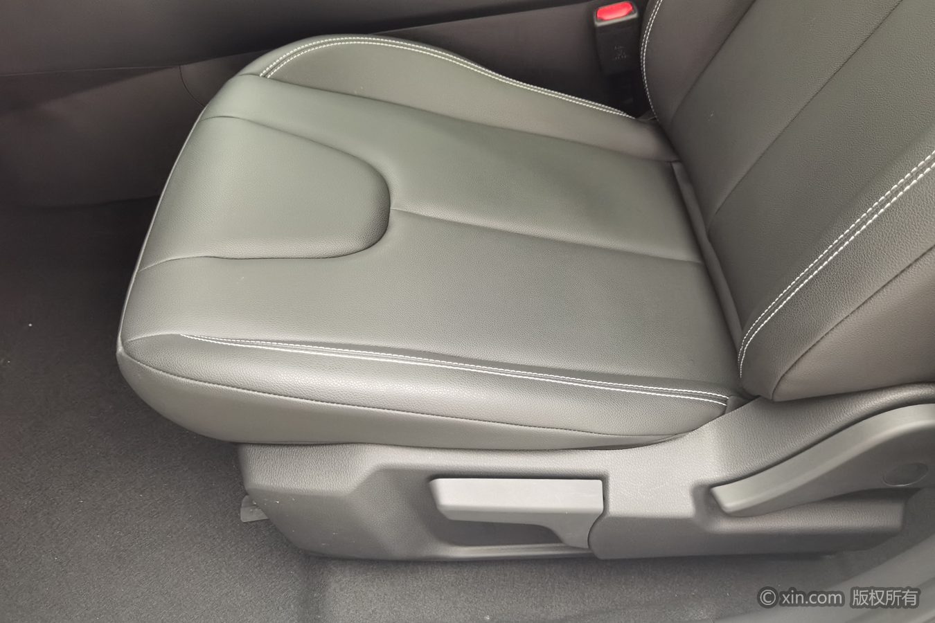 2025 car image #21