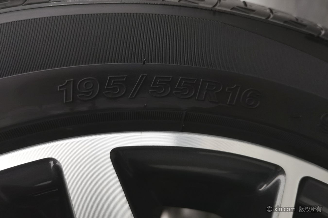 GEELY Emgrand 2024 car image #25