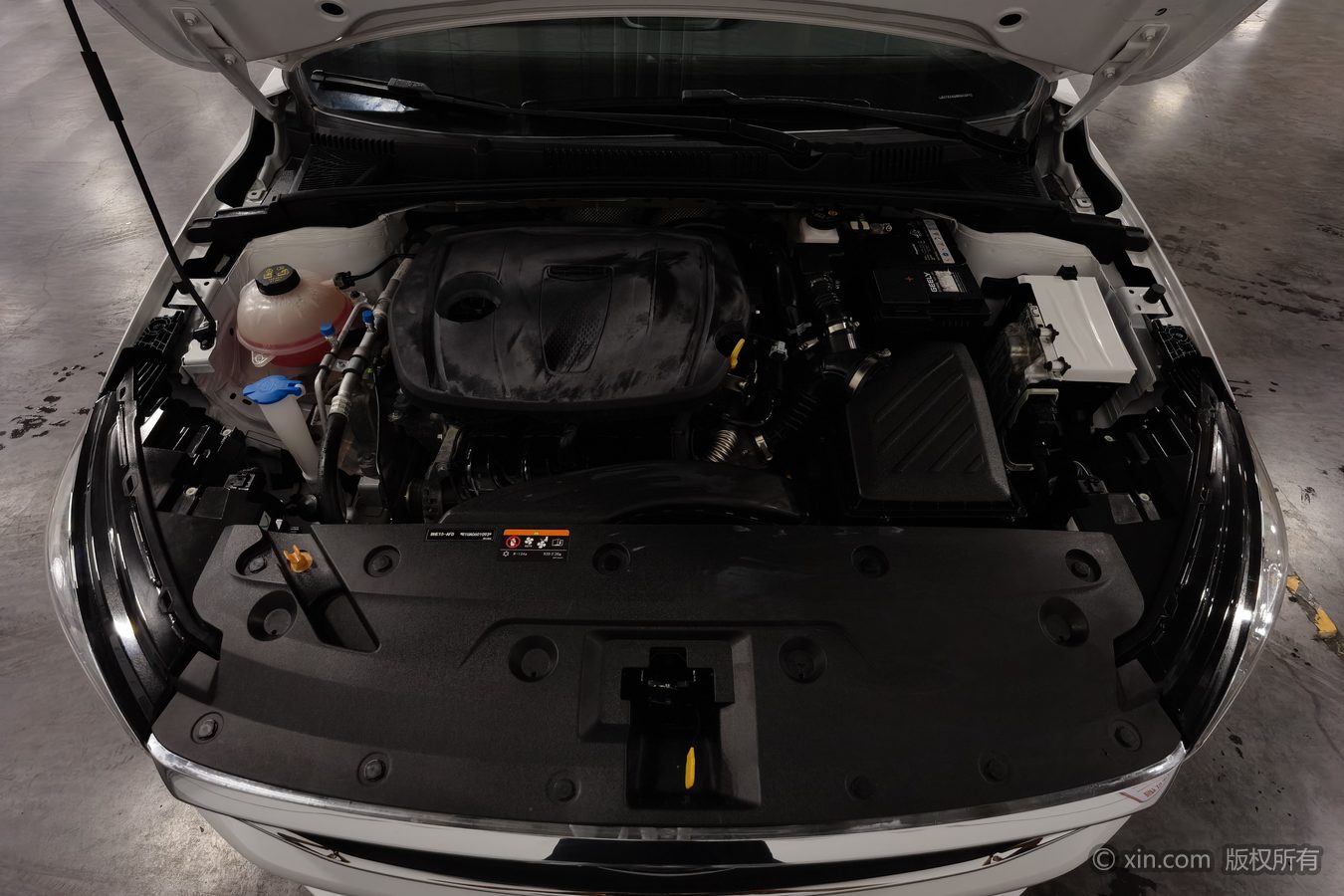 GEELY Emgrand 2024 car image #18