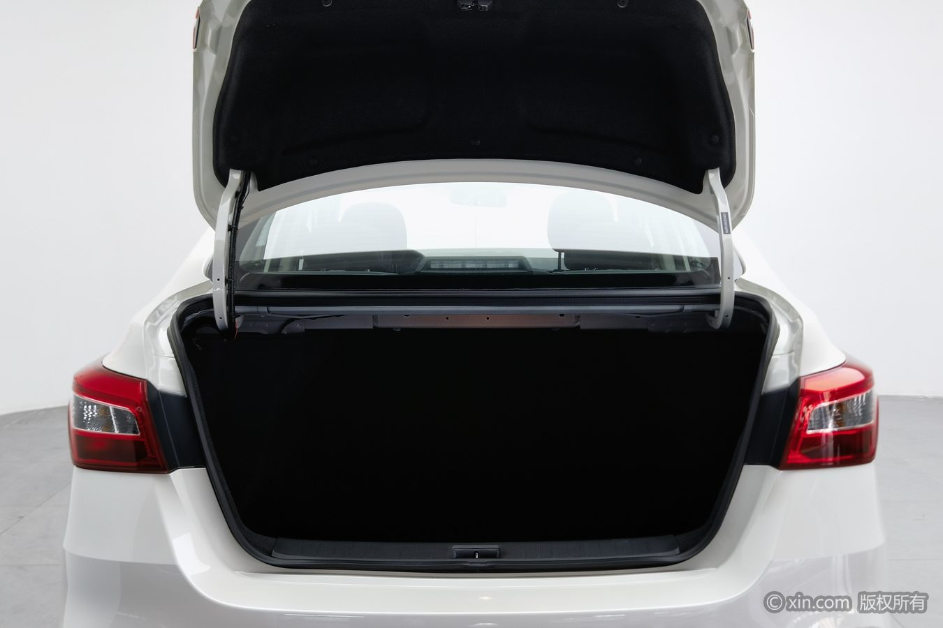 Nissan Sylphy 2024 image de voiture #17