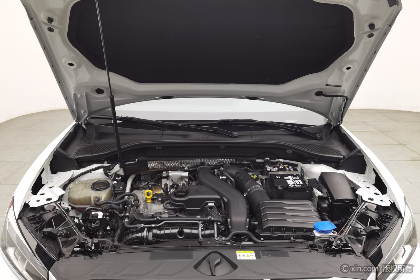 Audi Q2L 2024 #18 Audi Q2L 2024 car image #18
