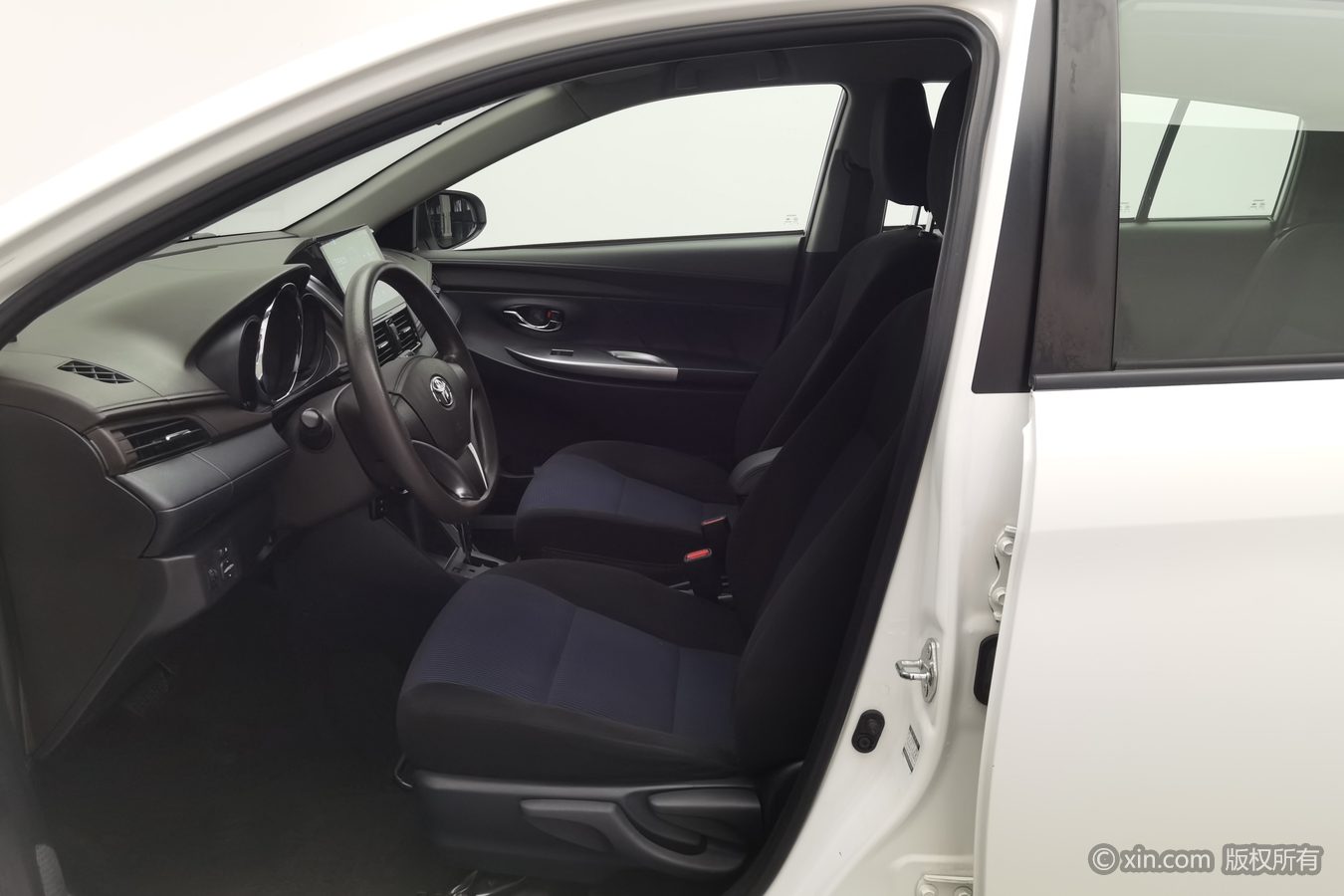 Toyota Yaris L Zhixuan 2016 изображение автомобиля #10