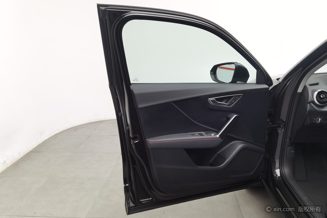 Audi Q2L 2024 #8 Audi Q2L 2024 car image #8