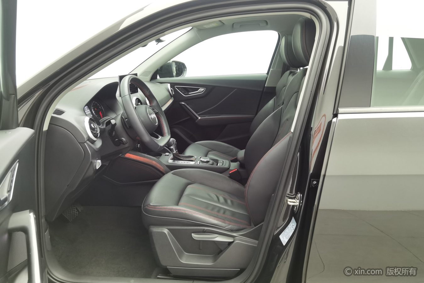 Audi Q2L 2024 #10 Audi Q2L 2024 car image #10