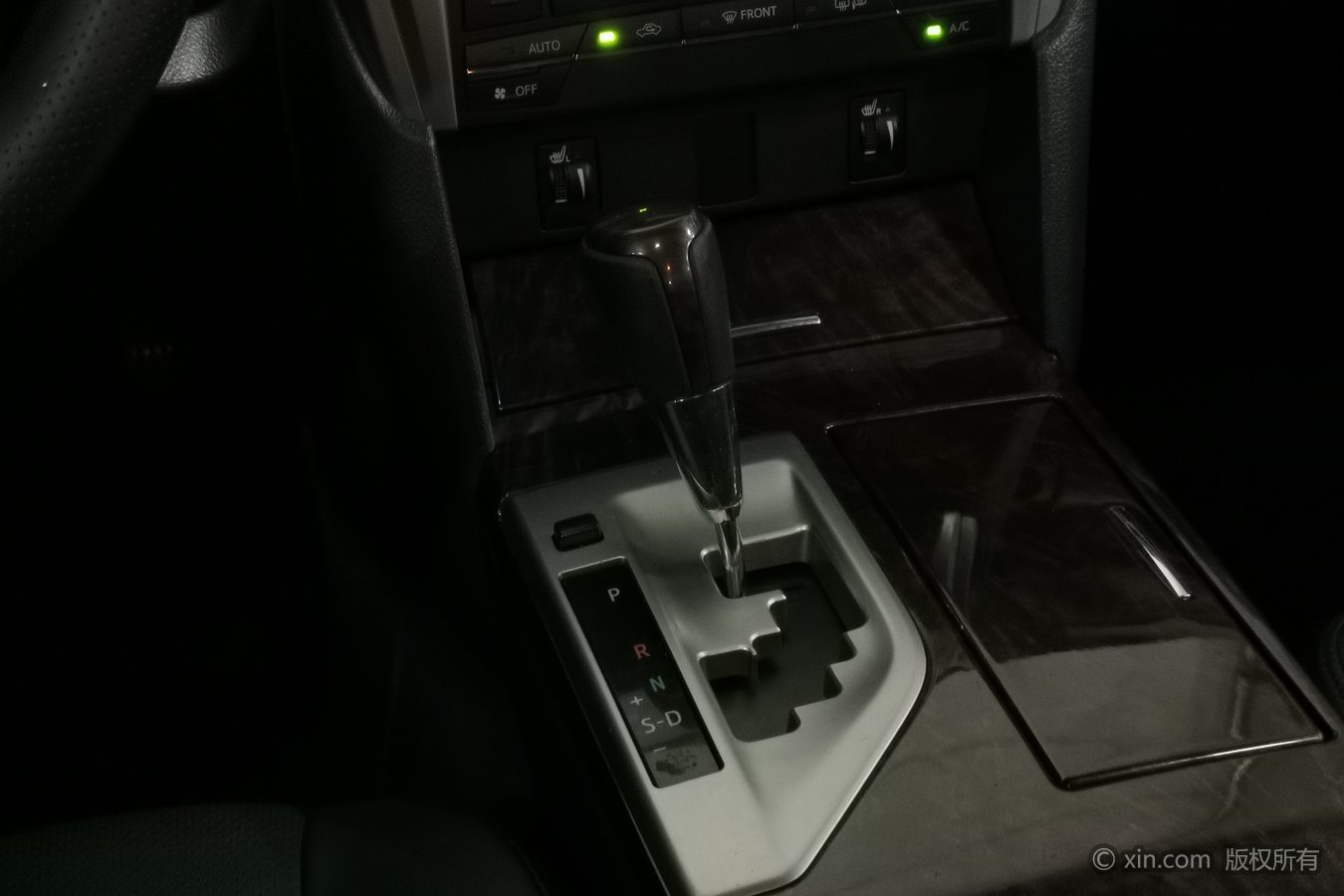 Toyota Camry 2016 car image #14
