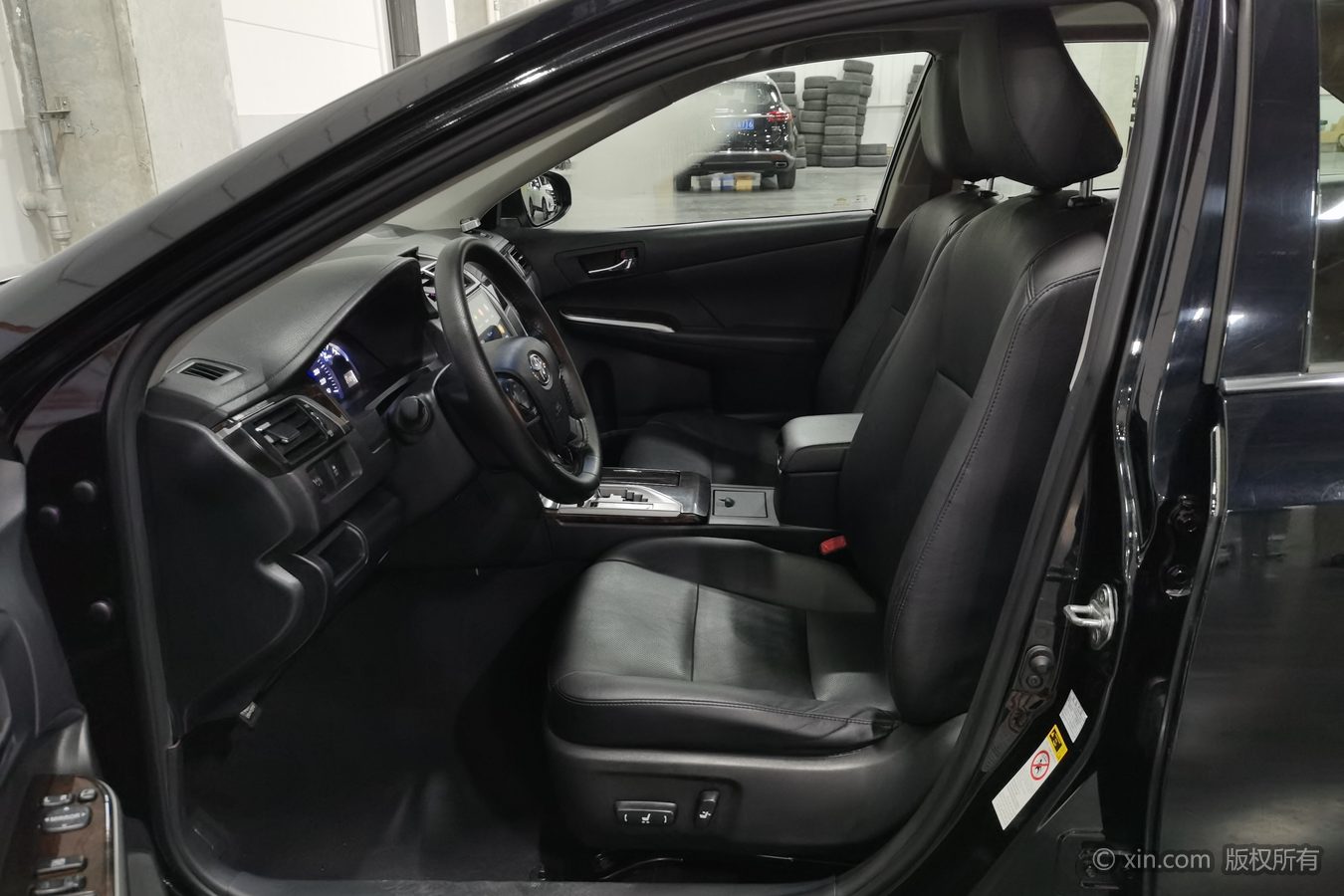 Toyota Camry 2016 car image #10