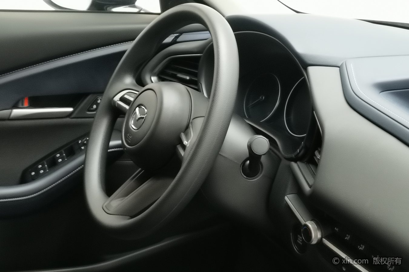 Mazda CX-30 2025 #23 Mazda CX-30 2025 car image #23